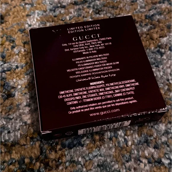 06, Limited-Edition Gucci Glow Highlighter Powder - Picture 4 of 5